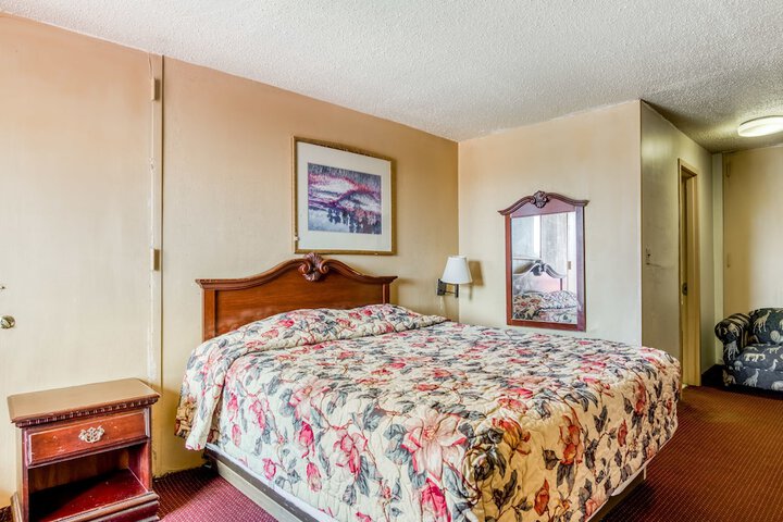Room 22 of 31