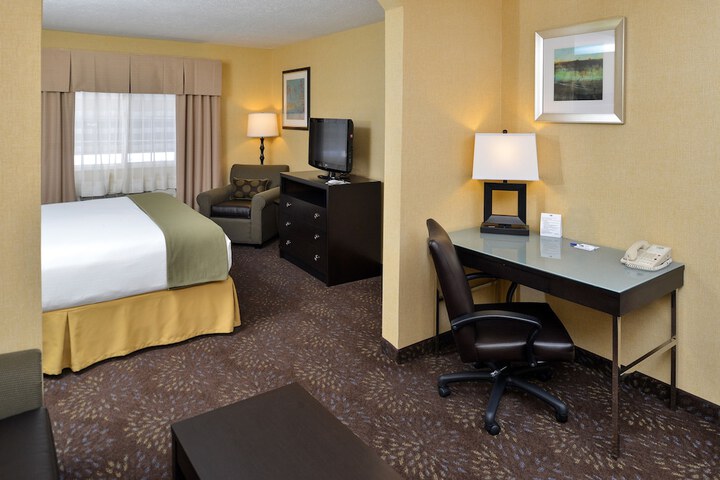Room 12 of 46