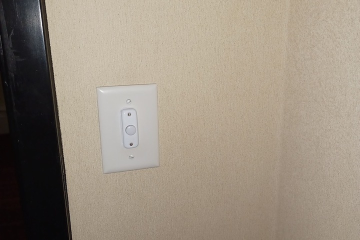 Room 8 of 22