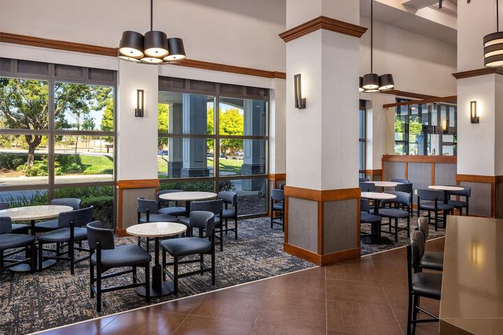 Hyatt Place Sacramento / Rancho Cordova
