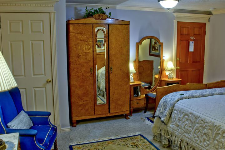 Room 148 of 171