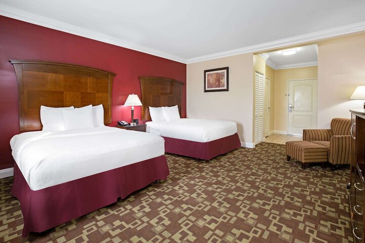 Room 18 of 40