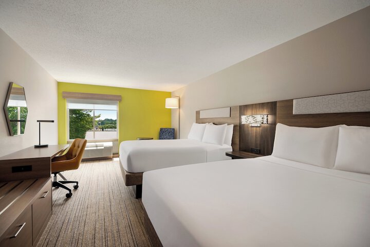 Holiday Inn Express Hotel & Suites Fredericksburg by IHG