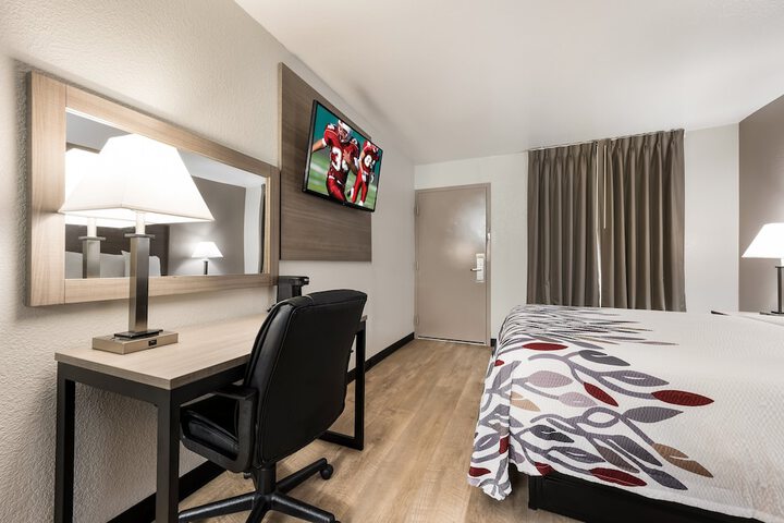 Room 15 of 30