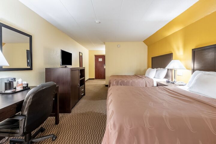 Room 9 of 37