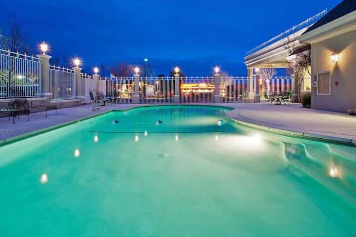 Pool 6 of 47