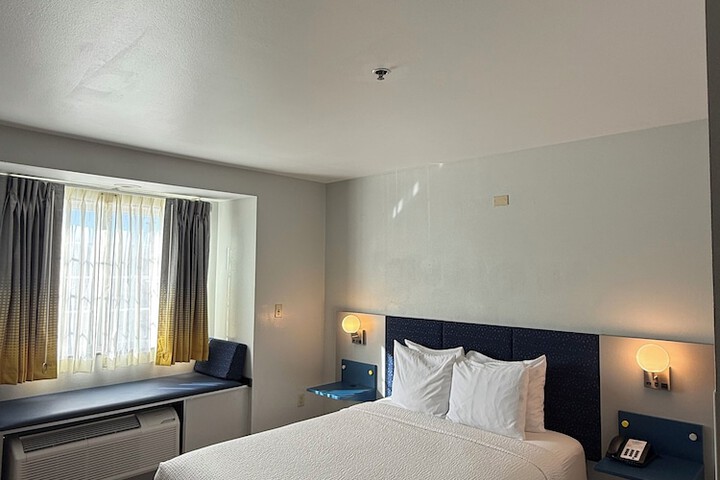 Microtel Inn & Suites by Wyndham Baton Rouge Airport