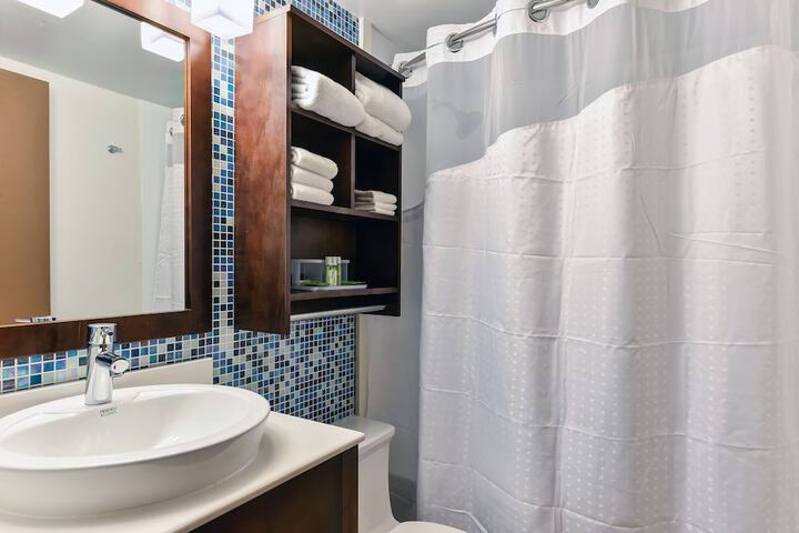 Holiday Inn Express Washington DC N-Silver Spring by IHG