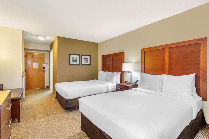 Room 27 of 38
