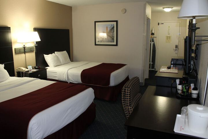 Room 12 of 36