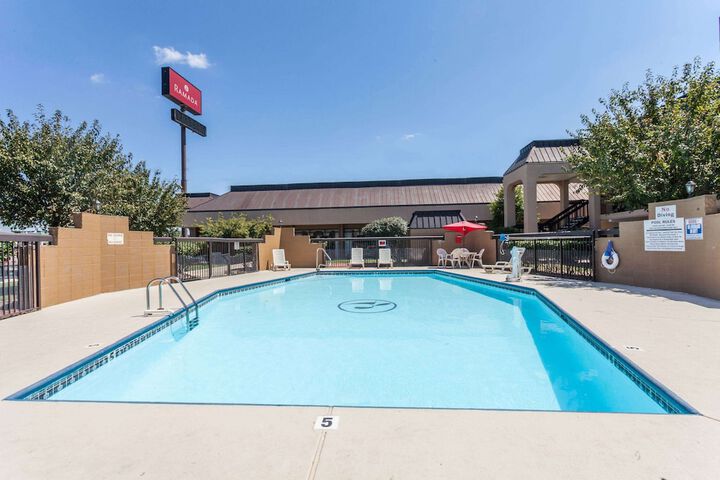 Pool 5 of 46