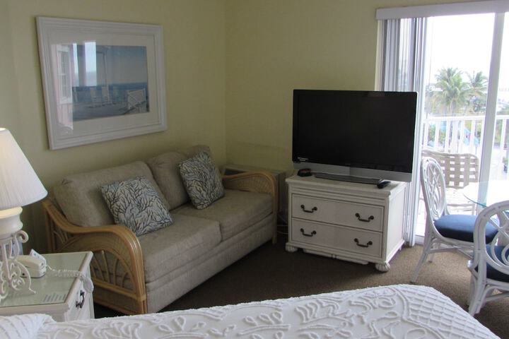 Edison Beach House