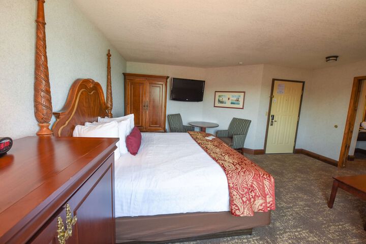 Best Western Plus Dockside Waterfront Inn