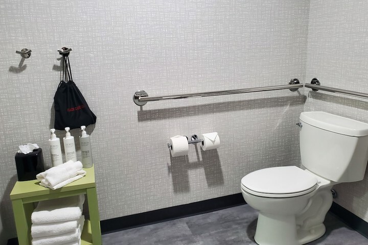 Room 7 of 46