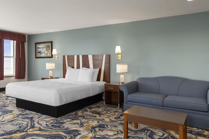 Hotel Chequamegon BW Signature Collection