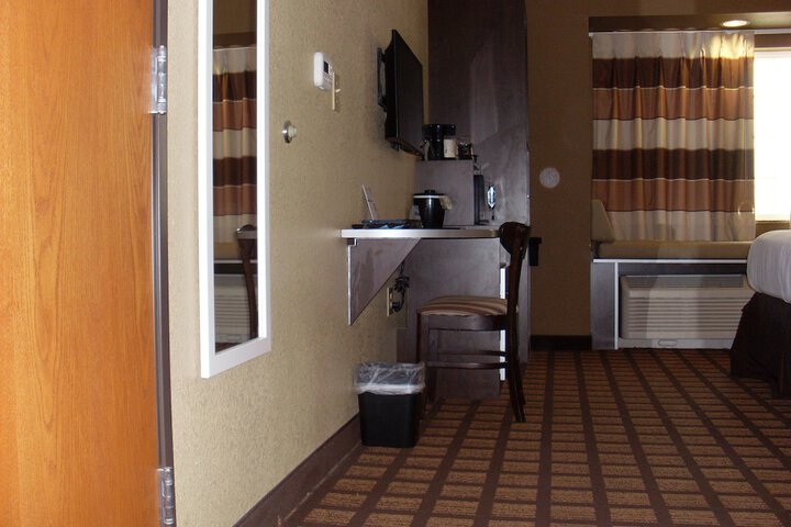 Room 24 of 45
