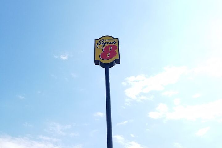 Hotel 3 of 73