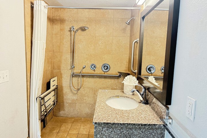 Masters Inn Tucker