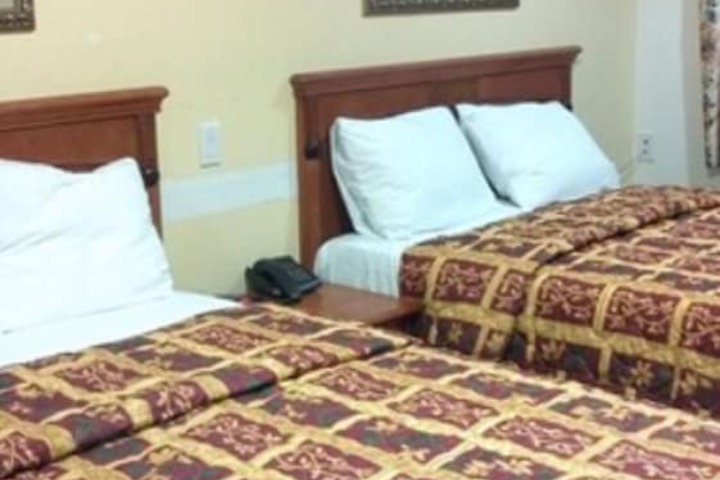 Room 7 of 34