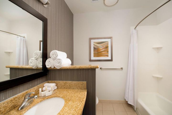 Room 20 of 28