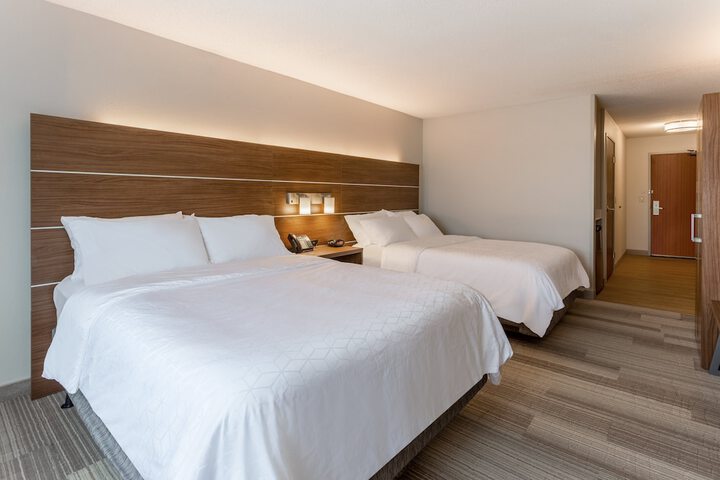 Holiday Inn Express Hotel & Suites Burlington by IHG
