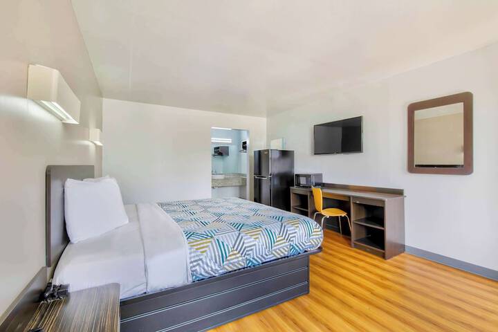 Room 21 of 26