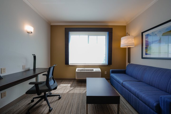 Room 31 of 65