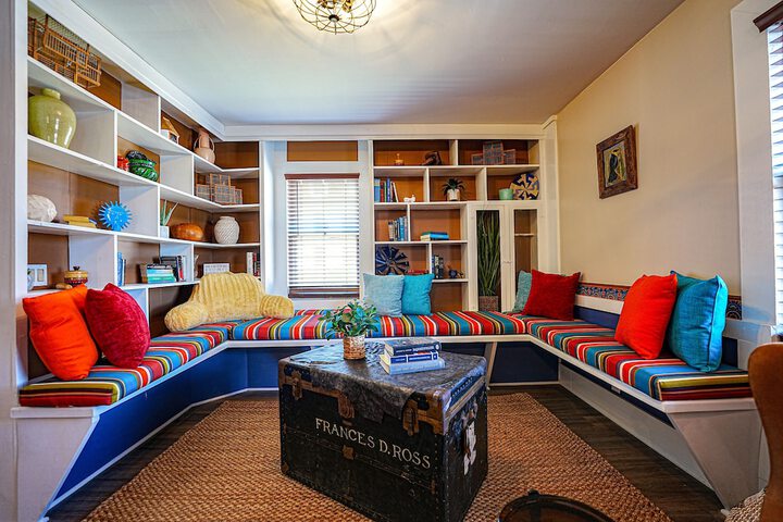 Room 35 of 60