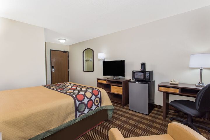 Room 7 of 17
