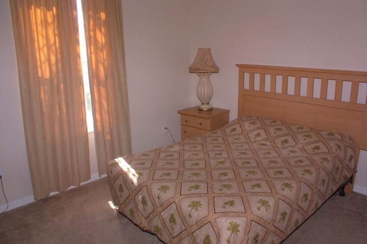 Room 12 of 12
