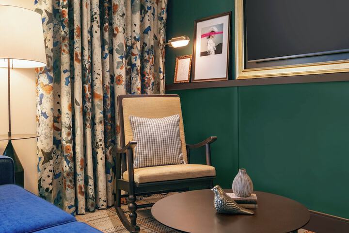 Room 50 of 80