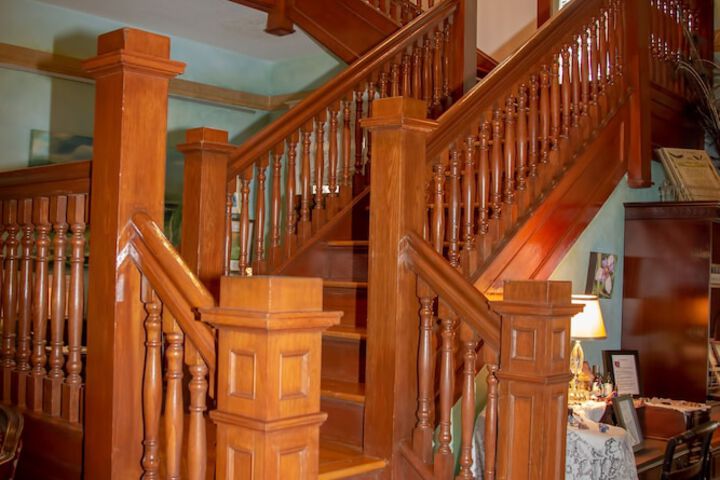 Oakland Manor House