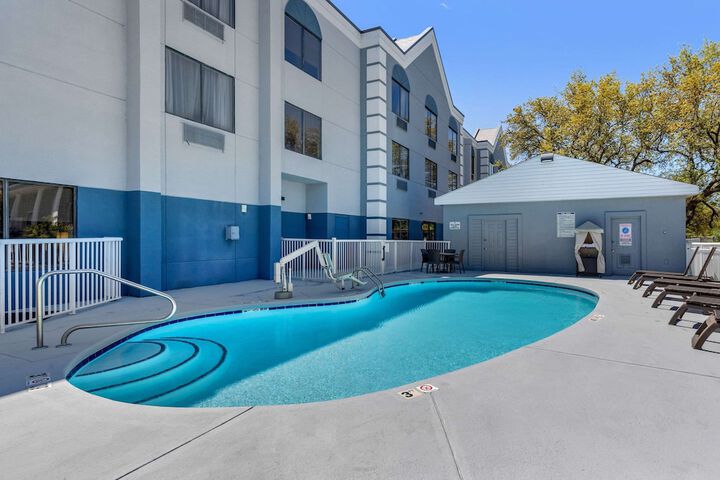 Pool 7 of 67