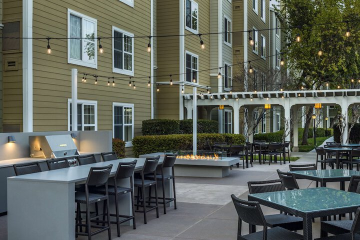 Terrace/Patio 40 of 43