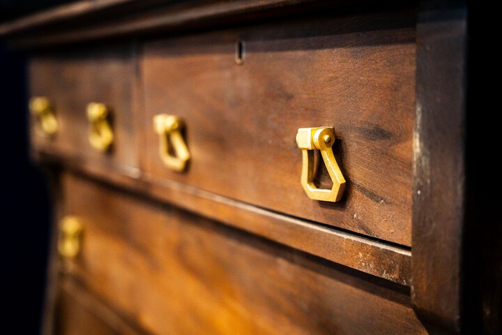 Room 33 of 48