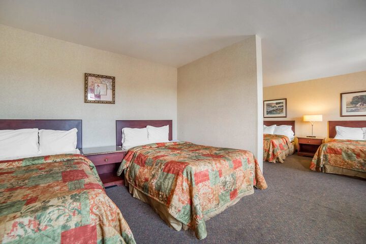 Room 7 of 30