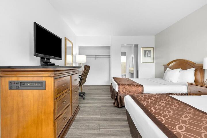 Room 21 of 31
