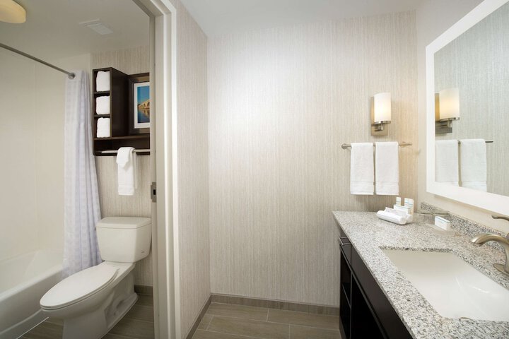 Room 15 of 52
