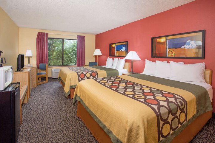 Room 19 of 25