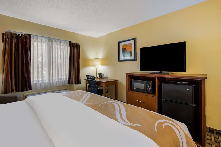 Room 18 of 30