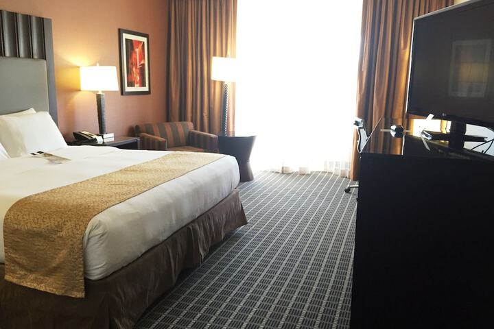 Room 41 of 90