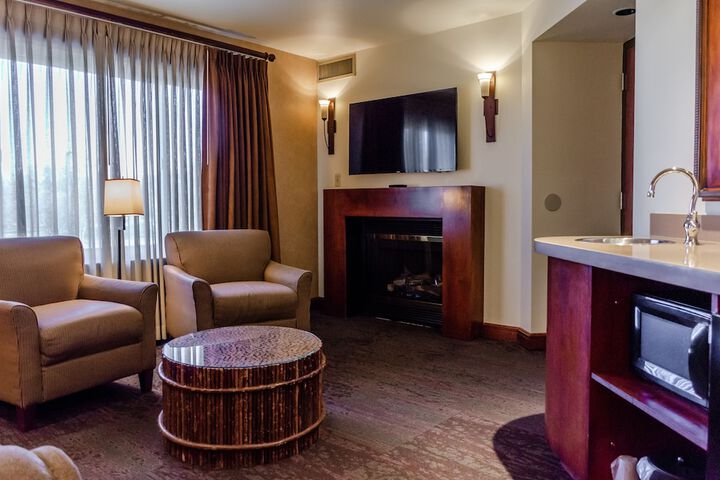 Lodge at Feather Falls Casino