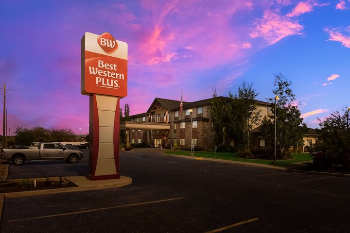 Best Western Plus Landmark Hotel