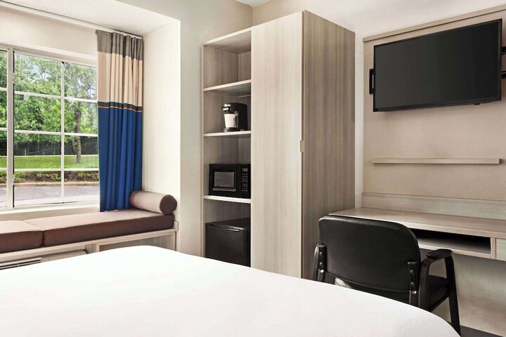 Microtel Inn & Suites by Wyndham Florence / Cincinnati Airport