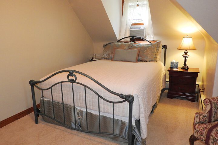 Champaign Garden Inn