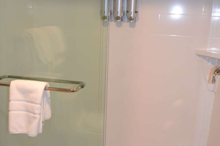 Room 176 of 260