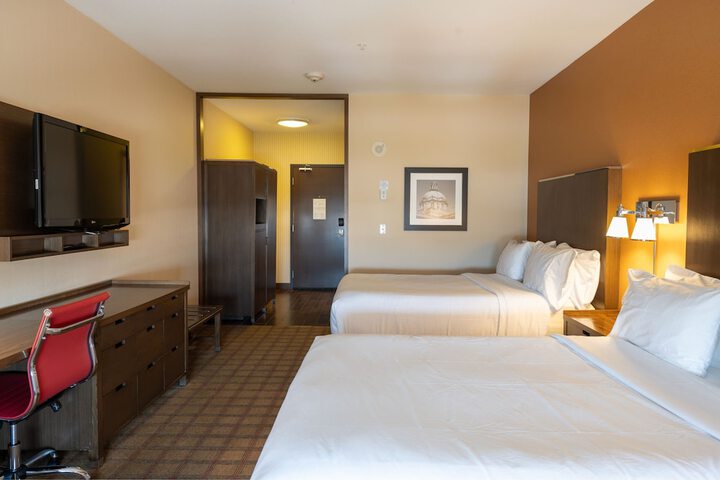 Room 27 of 39