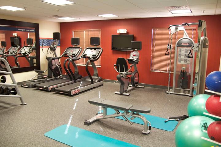 Hampton Inn & Suites Watertown