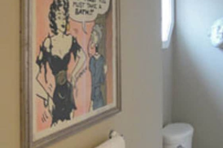 Room 11 of 32
