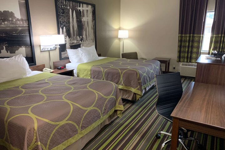 Room 26 of 39